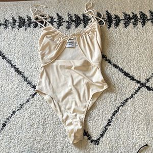 NWOT Princess Polly Calix Bodysuit Beige Size 6